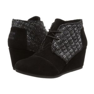 TOMS Desert Chukka Wedge Bootie